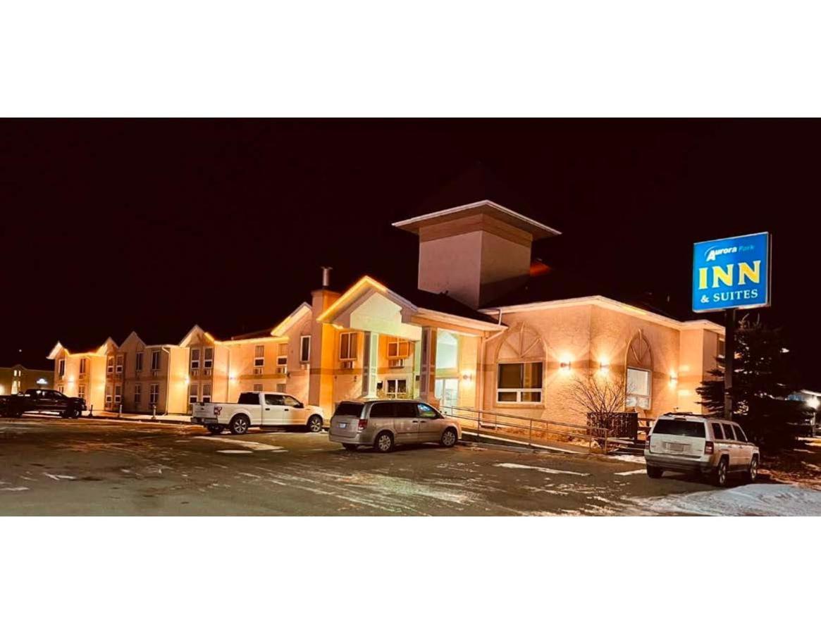 Aurora Park Inn & Suites Dawson Creek Exterior foto